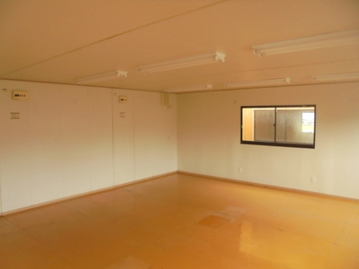 №40-372　現状品中古ユニットハウス　3連棟12坪タイプ