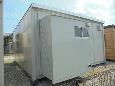 オーダー　中古ユニットハウス2連棟8坪タイプ　トイレ付