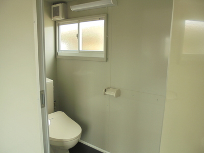 オーダー　中古ユニットハウス４坪タイプトイレ付